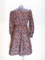 幾何学&花柄ワンピース(ブラックxスモークピンク&スモークパープル)