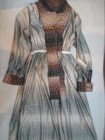 幾何学格子柄ワンピース(ブラックxホワイトxオレンジxベージュ)