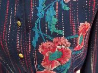 花&点々ストライプ柄ワンピース(ネイビーxピンクxレッドxターコイズ)