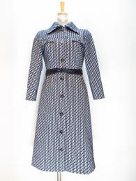 幾何学柄コートワンピース(ブラックxホワイト)