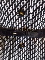 幾何学柄コートワンピース(ブラックxホワイト)