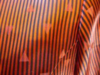 ストライプ&三角柄ワンピース(オレンジxブラック)